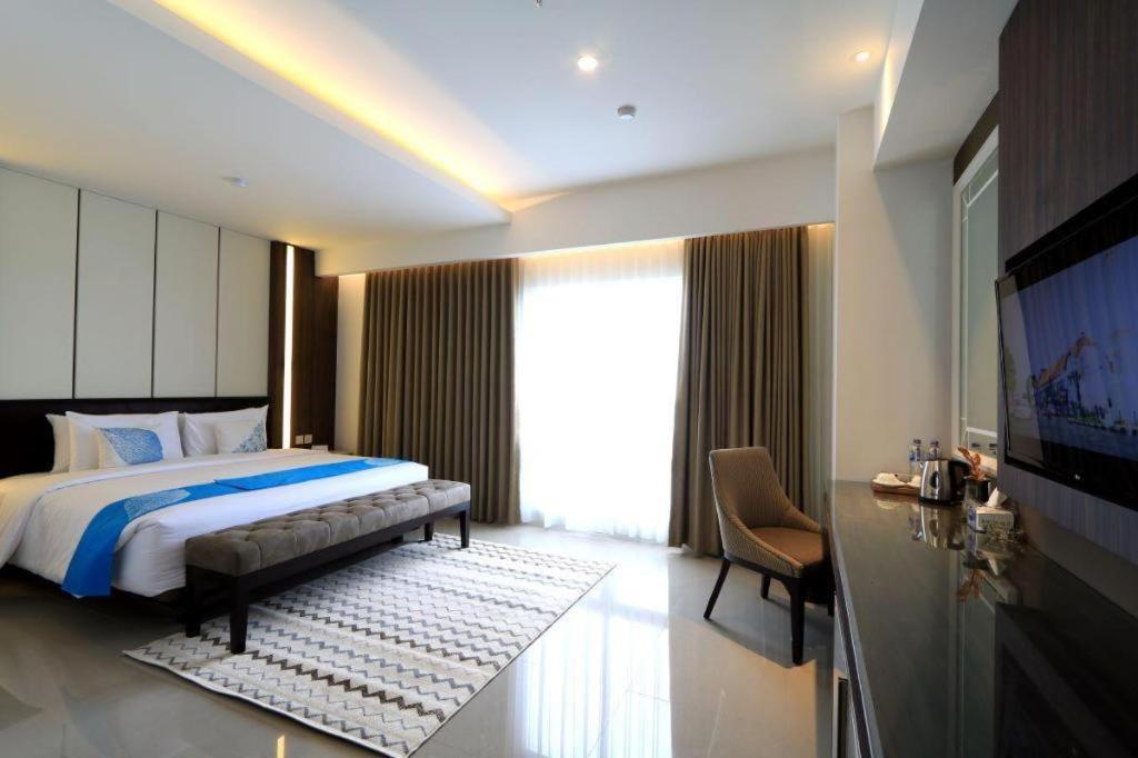 Java Lotus Hotel Jember Luaran gambar