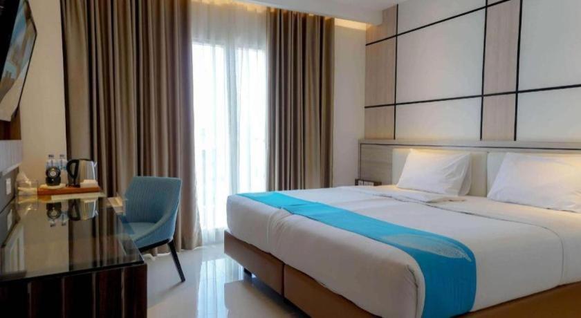 Java Lotus Hotel Jember Luaran gambar