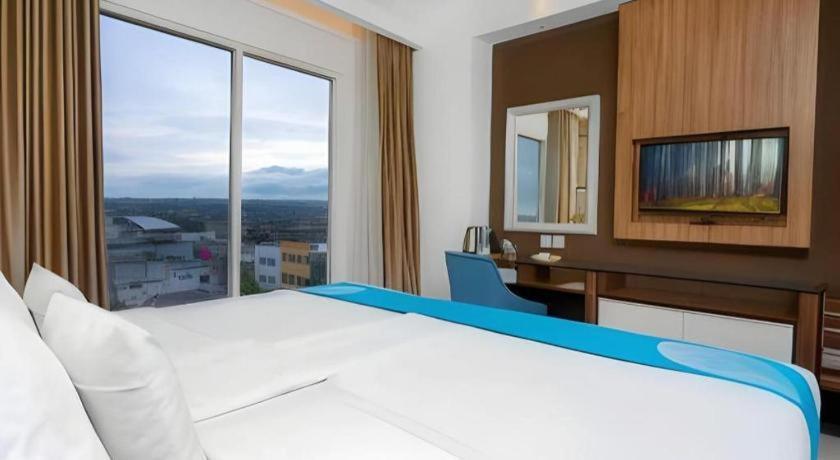 Java Lotus Hotel Jember Luaran gambar