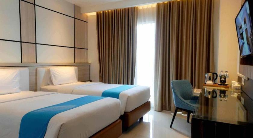 Java Lotus Hotel Jember Luaran gambar