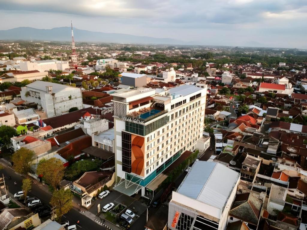 Java Lotus Hotel Jember Luaran gambar