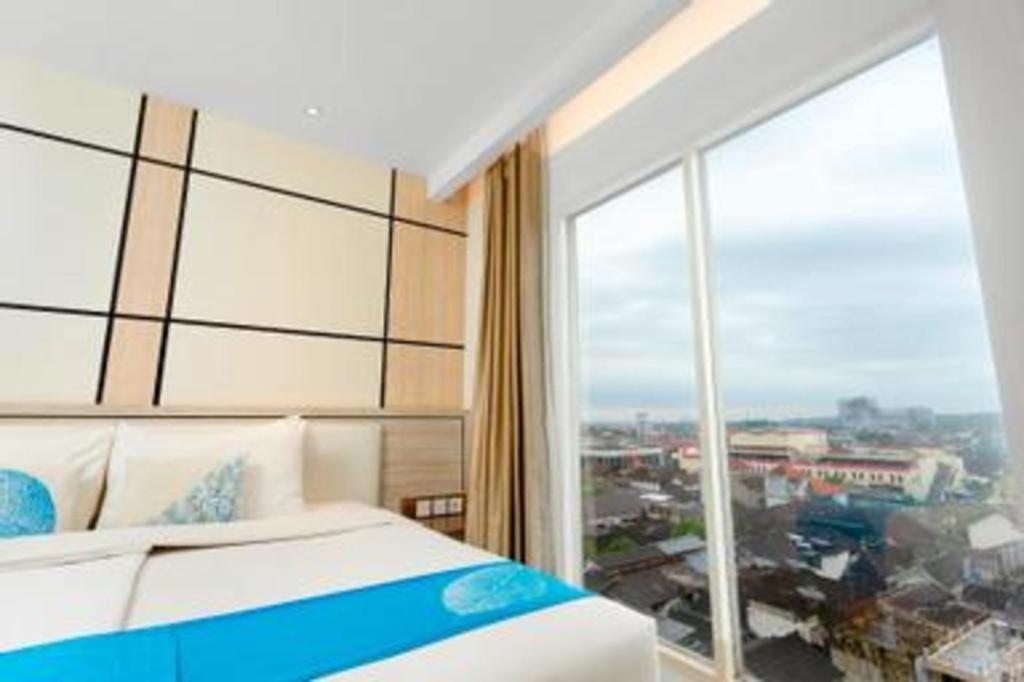 Java Lotus Hotel Jember Luaran gambar